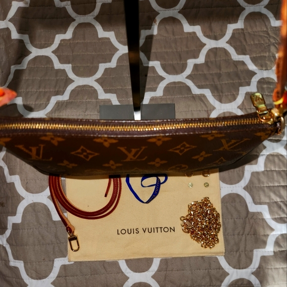 Louis Vuitton Pochette Accessories Purse DATE STAMPED AR0010 w/COA - Picture 6 of 16